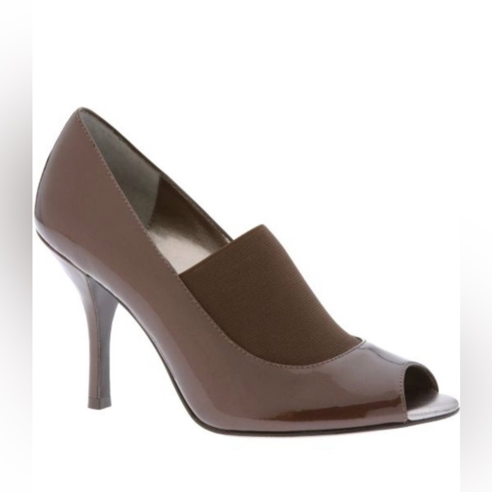 NWT Banana Republic Layla Brown Patent Leather Heels Peep Toe Shoe Size 6.5 $120